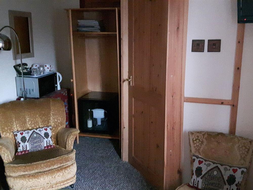 Holyhead Lodge Buitenkant foto